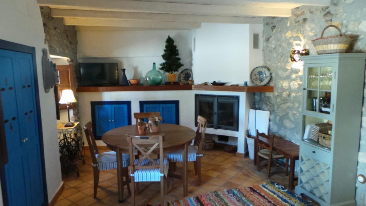 Vivienda Rural Fuente De Los Gusarapos Burunchel Esterno foto